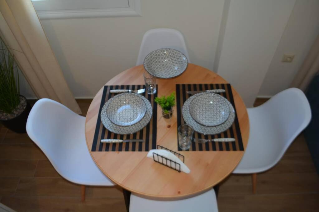 Marieli Apartment Perama  Buitenkant foto